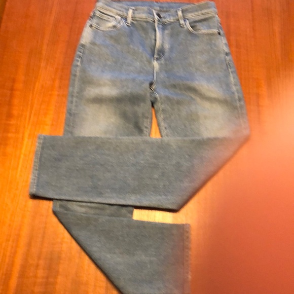 Goldsign Jean - Picture 1 of 10